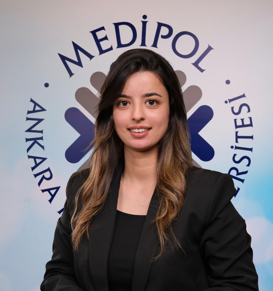 kübra necla özdemir